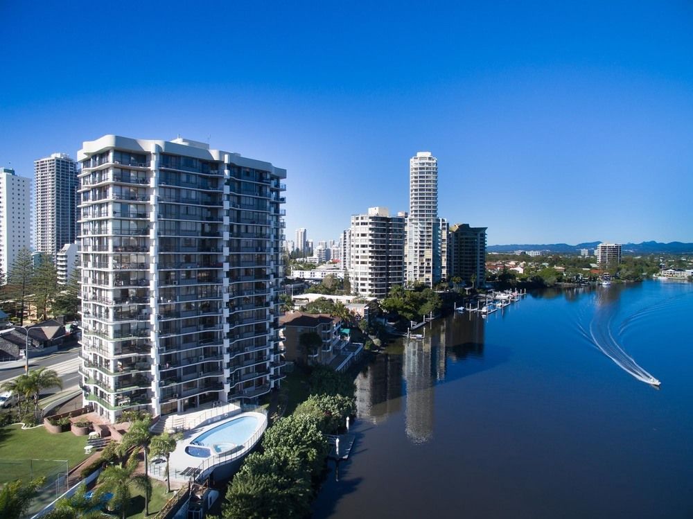 Silverton Apartments Gold Coast image 1
